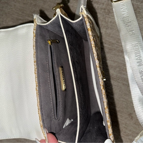 Steve Madden Straw Crossbody Bag - Picture 4 of 5